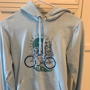 Women’s Patagonia sweatshirt